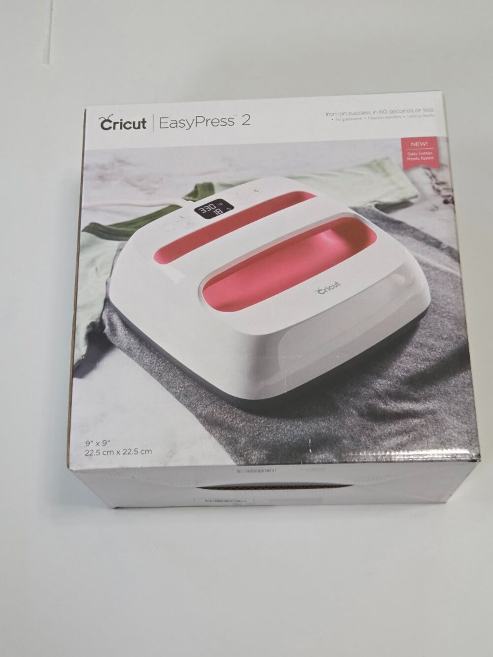Cricut EasyPress 2 Raspberry 9x9 Heat Press - New Still in Box